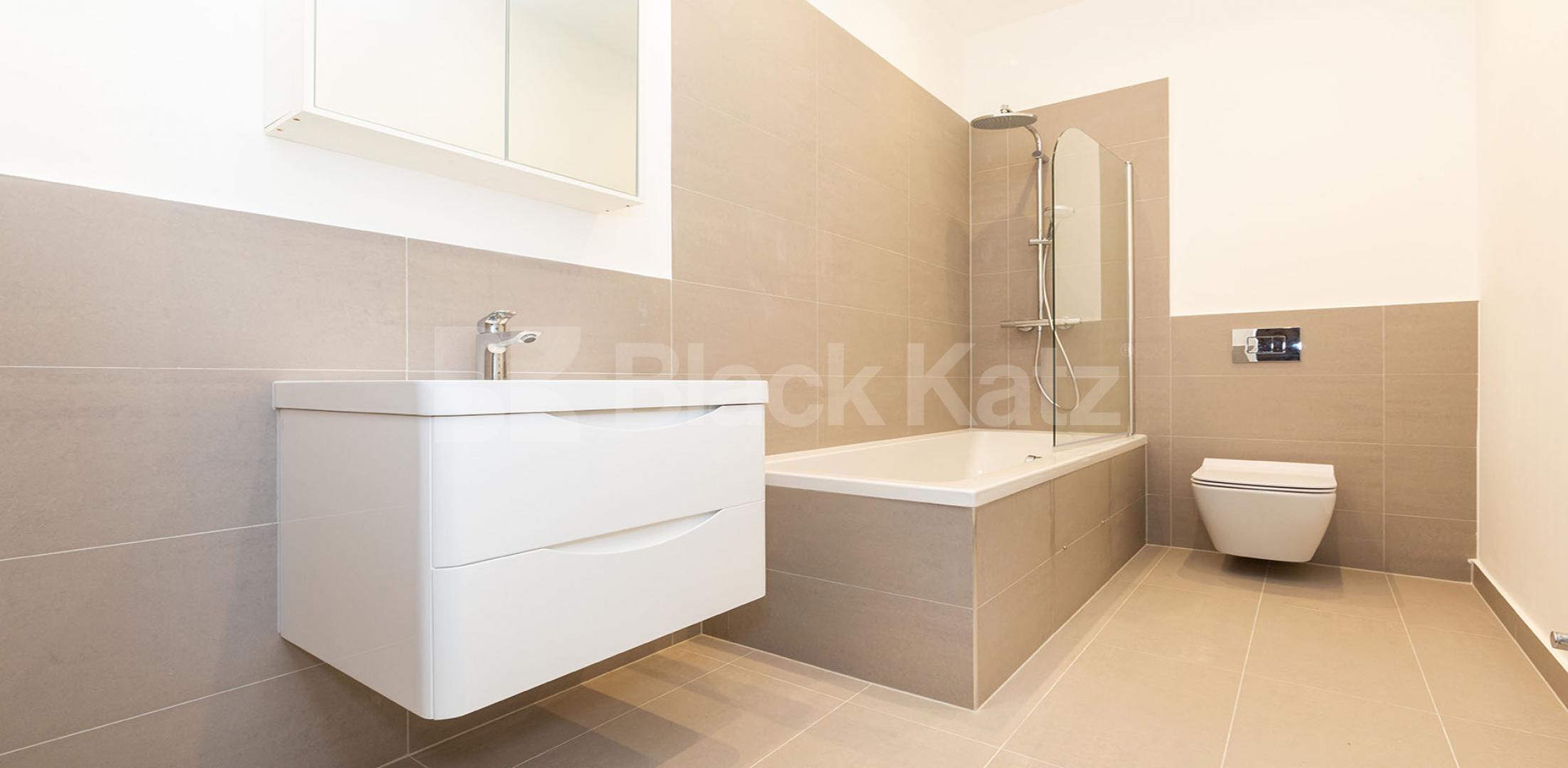 			1 Bedroom, 1 bath, 1 reception Apartment			 EAGLE HOUSE-EAGLE WHARF ROAD, OLD STREET-SHOREDITCH